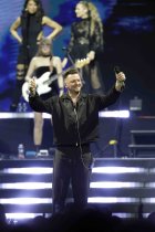 Deutsche Sänger Benjamin Fritsch alias Ben Zucker gastiert auf seiner "Kämpferherz"-Arenatour in der Lanxess-Arena Köln (&copy; Thomas Brill)