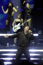 Deutsche Sänger Benjamin Fritsch alias Ben Zucker gastiert auf seiner "Kämpferherz"-Arenatour in der Lanxess-Arena Köln (&copy; Thomas Brill)